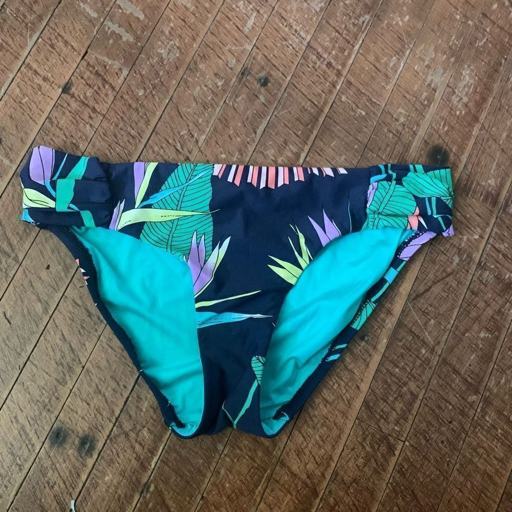 Trina Turk tropical coconutgirl size 2 beachy swim bottoms